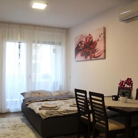 오라데아 Apartman Sarah 아파트 외부 사진