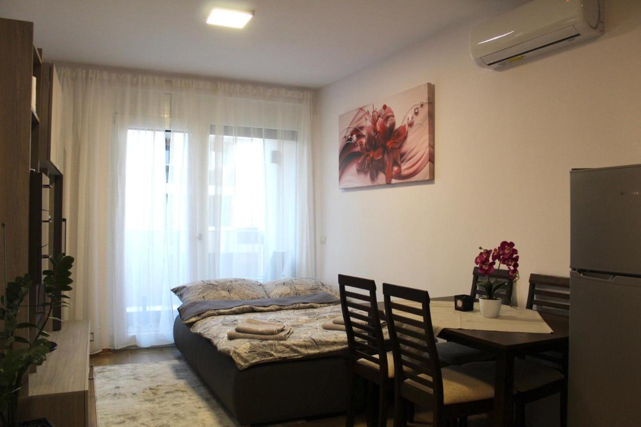 오라데아 Apartman Sarah 아파트 외부 사진