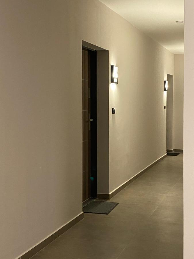 오라데아 Apartman Sarah 아파트 외부 사진