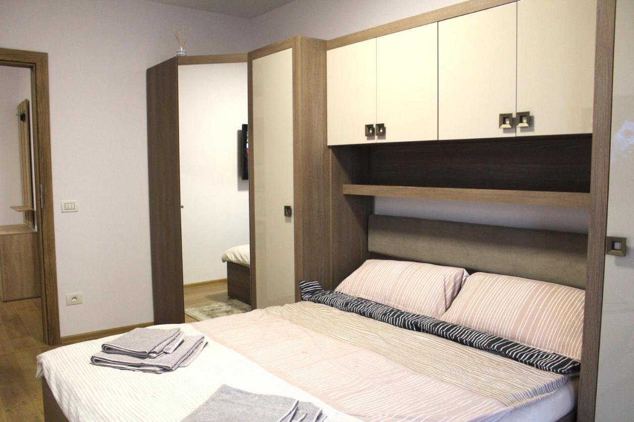 오라데아 Apartman Sarah 아파트 외부 사진