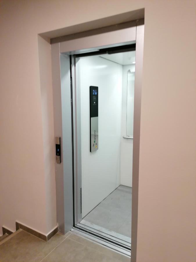 오라데아 Apartman Sarah 아파트 외부 사진