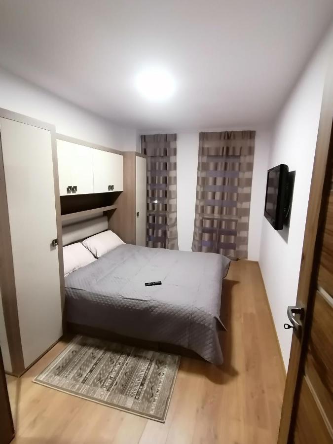 오라데아 Apartman Sarah 아파트 외부 사진