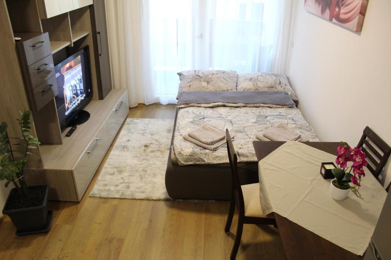 오라데아 Apartman Sarah 아파트 외부 사진